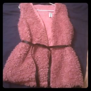 Blush vest with belt